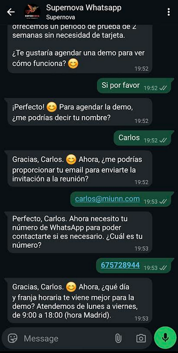 Conversación del agente de IA de Supernova en WhatsApp agendando una demo